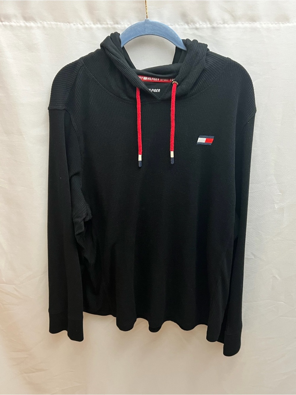 Tommy Hilfiger Sport Women’s 1X Black Waffle Knit Hooded Pullover Top